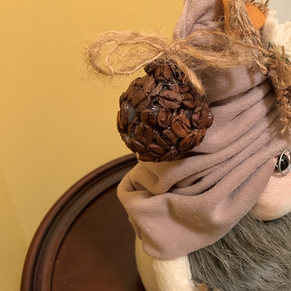 Whimsical Expresso Macchiato Gnome Decor with Gray Beard. NWT - Picture 7 of 12